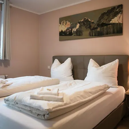 Schonfeld Ii Apartman *